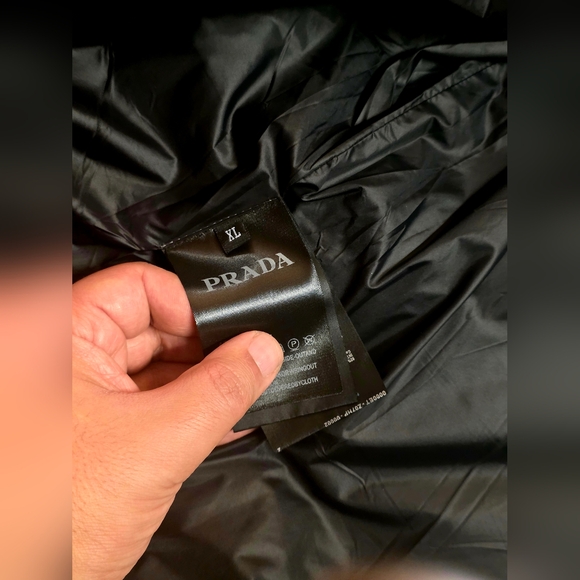 PRADA MILANO ENAMEL TRIANGLE LOGO LINEA ROSSA NYLON HOODED PUFFER JACKET XL - Picture 16 of 16